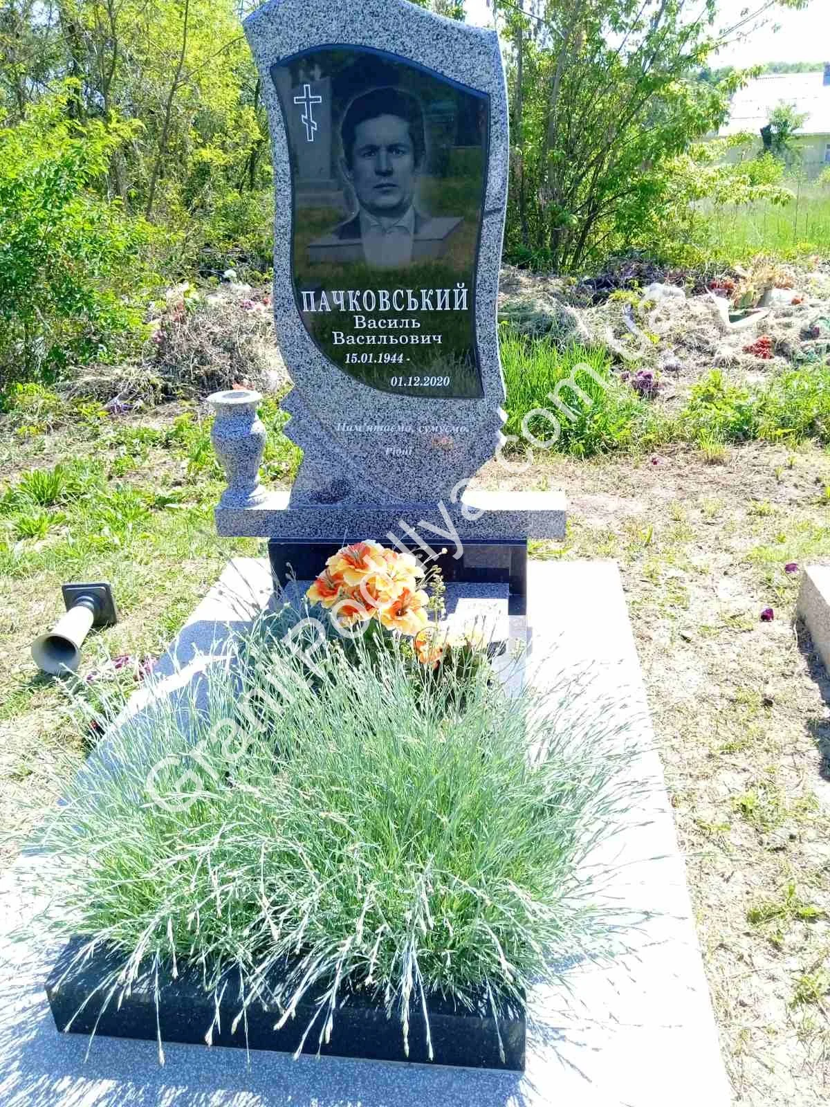 Подвійний пам'ятник з граніту - Кам'янець-Подільський | GranitPodillya